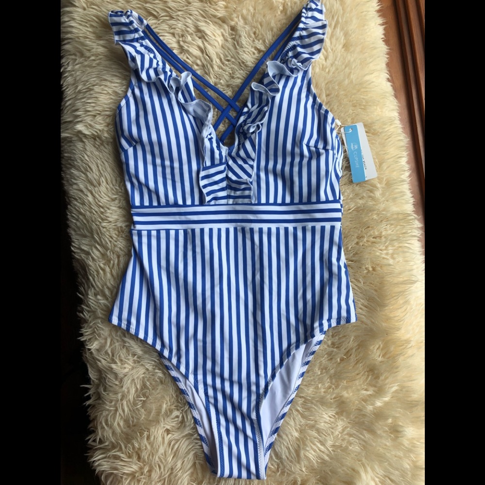 Cupshe ruffle top one piece bathing suit NWT